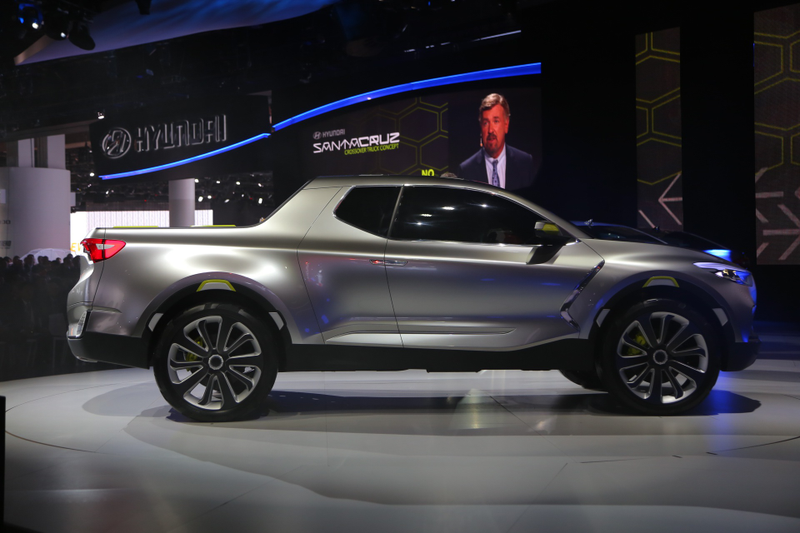 Illustration for article titled The Hyundai Santa Cruz Is A BRAT And I Love It